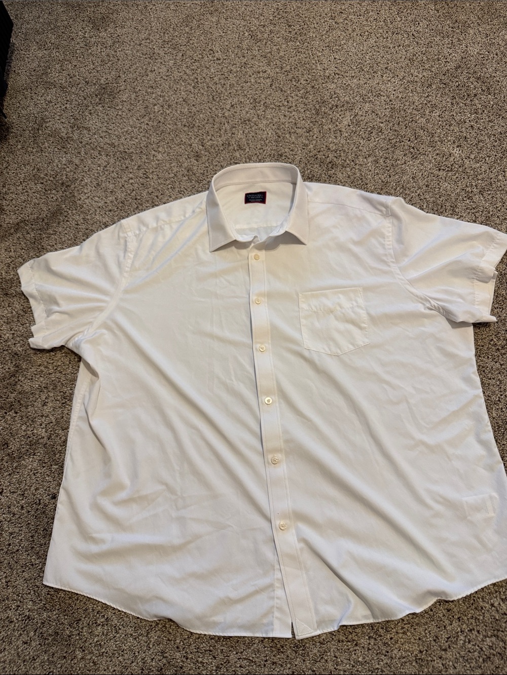 UNTUCKit White Short-Sleeve Casual Button-Down Shirt with Chest Pocket